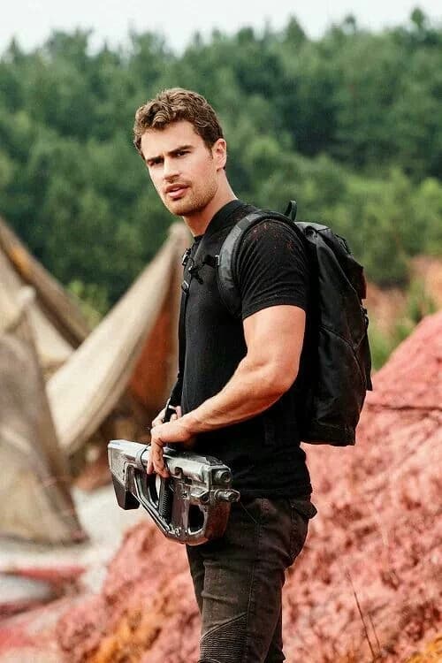 Four- Divergent thumbnail
