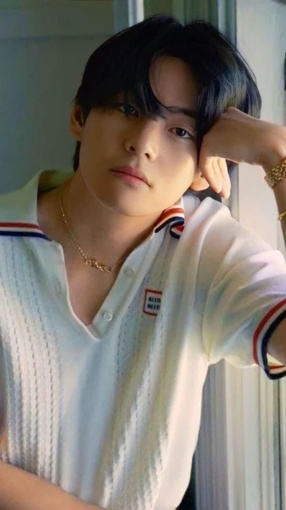 Kim Taehyung thumbnail