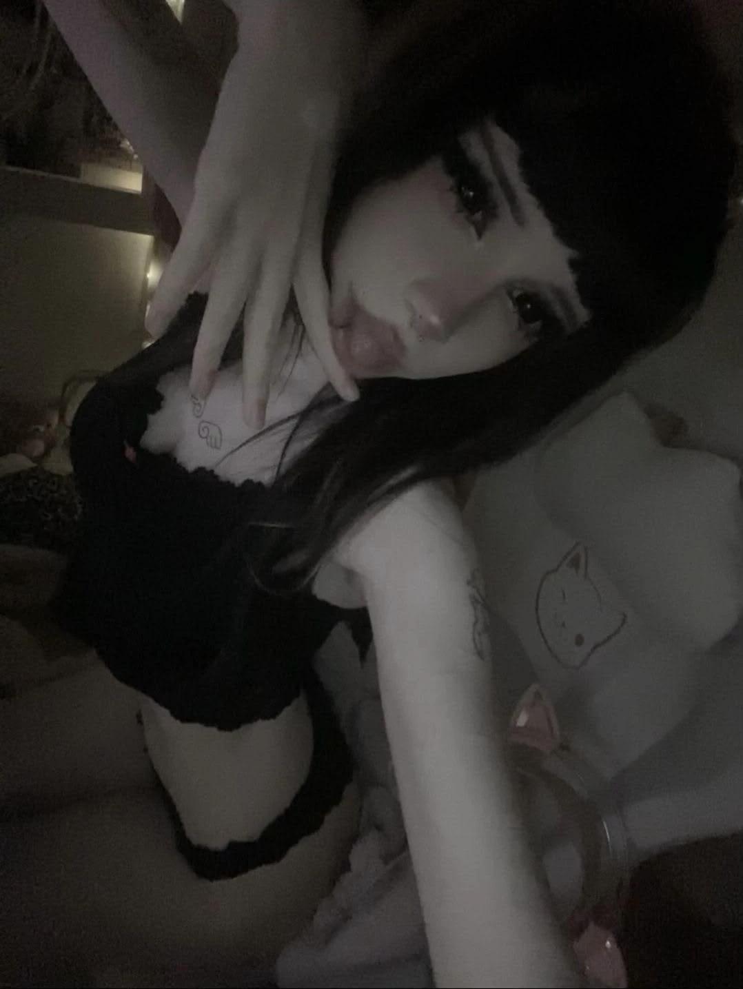 Nana Lee 🤍: thumbnail
