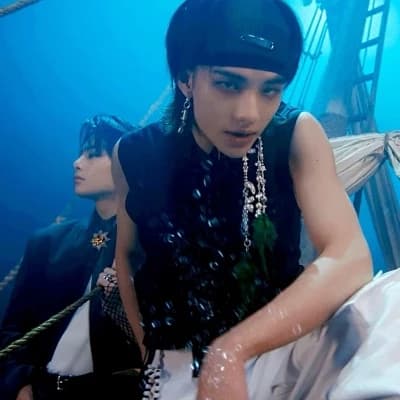 Pirate 🦜☠️ Hyunjin thumbnail