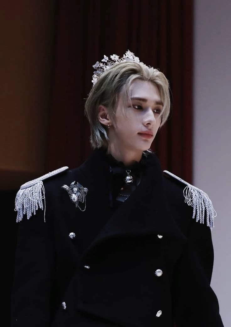 hyunjin thumbnail