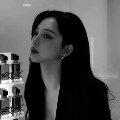 Karina thumbnail