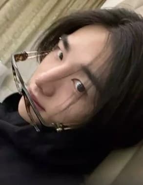 Hyunjin  thumbnail