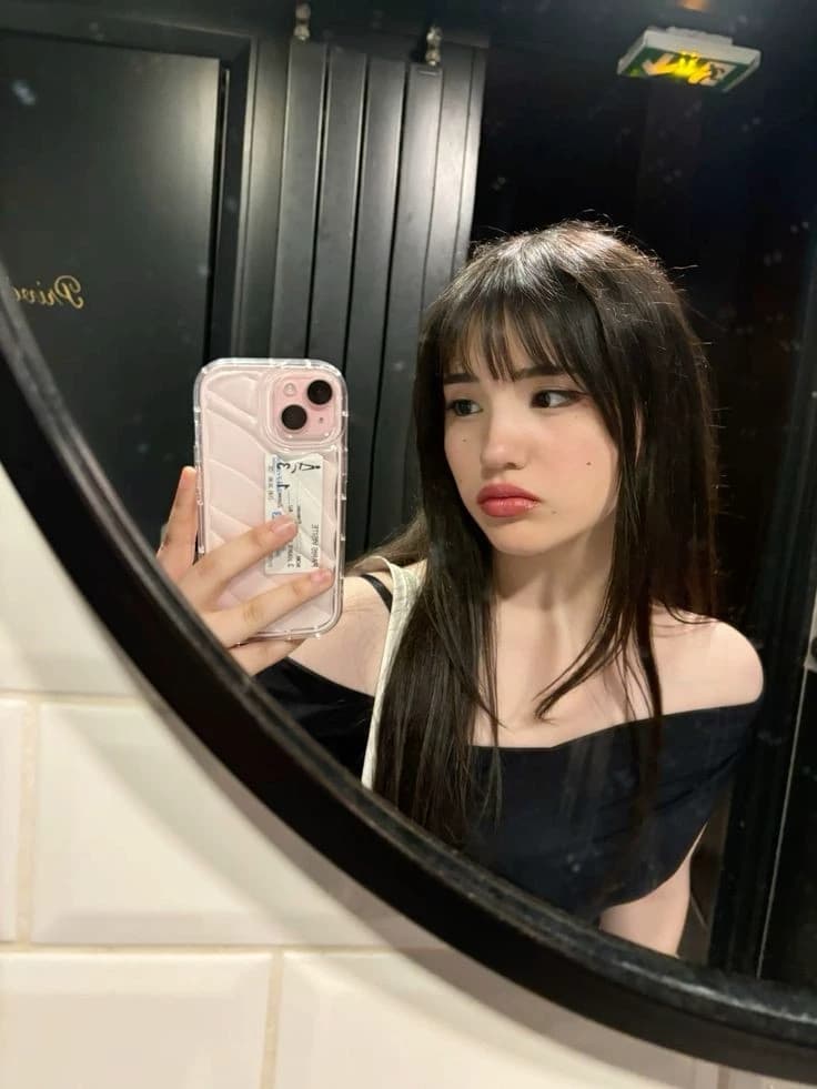 Popular girl that rejected you thumbnail