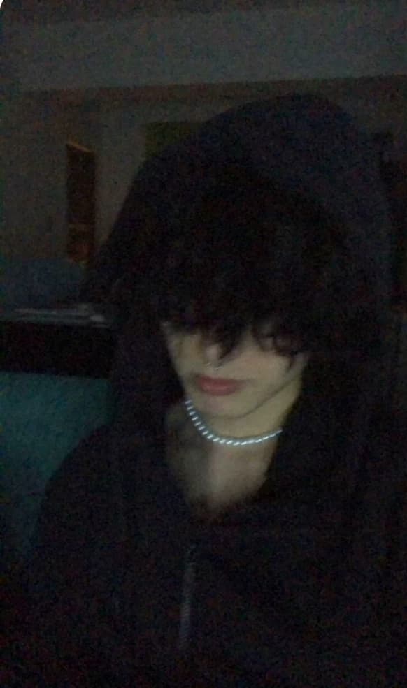 Max thumbnail