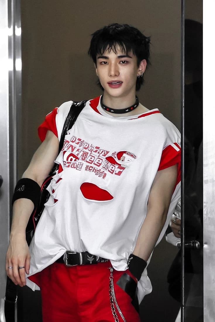 Hwang hyunjin thumbnail