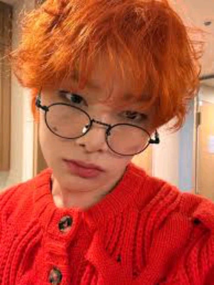 Jeongin (I.N) thumbnail