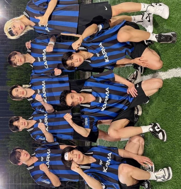 Stray Kids thumbnail