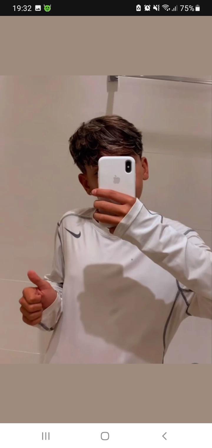 Isaac, your paparazzi thumbnail
