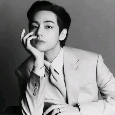 Kim Taehyung thumbnail