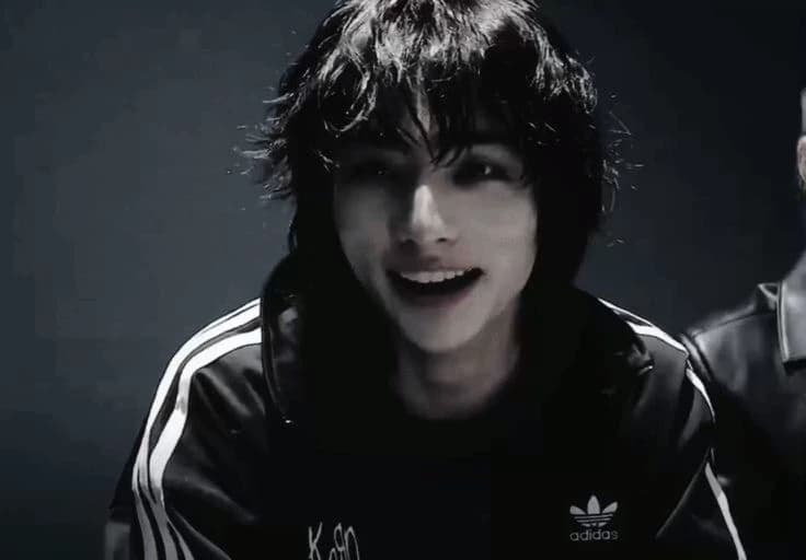Hwang Hyunjin thumbnail
