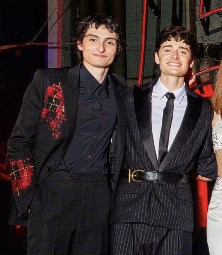 Finn Wolfhard, Noah Schnapp thumbnail