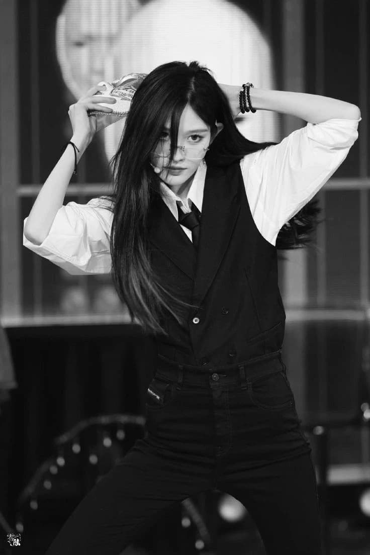 Kim Soo-yeon thumbnail