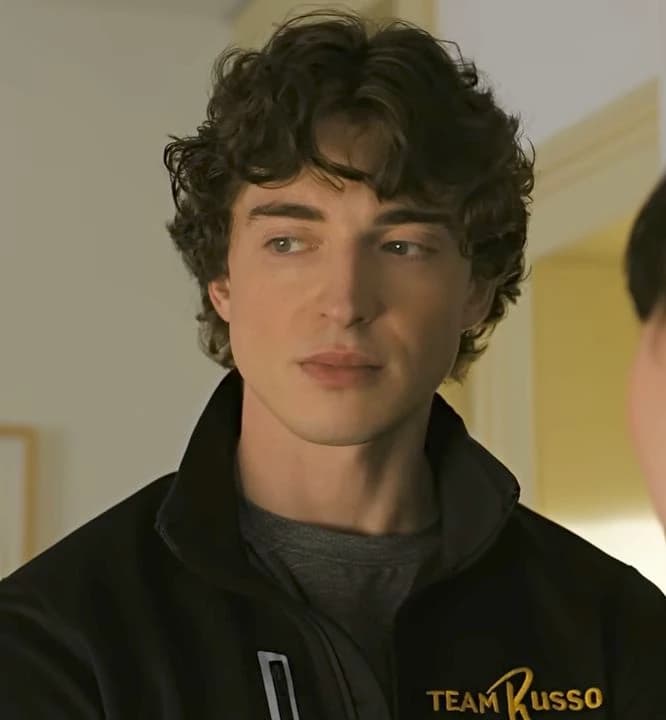 Freddie O'Connell thumbnail
