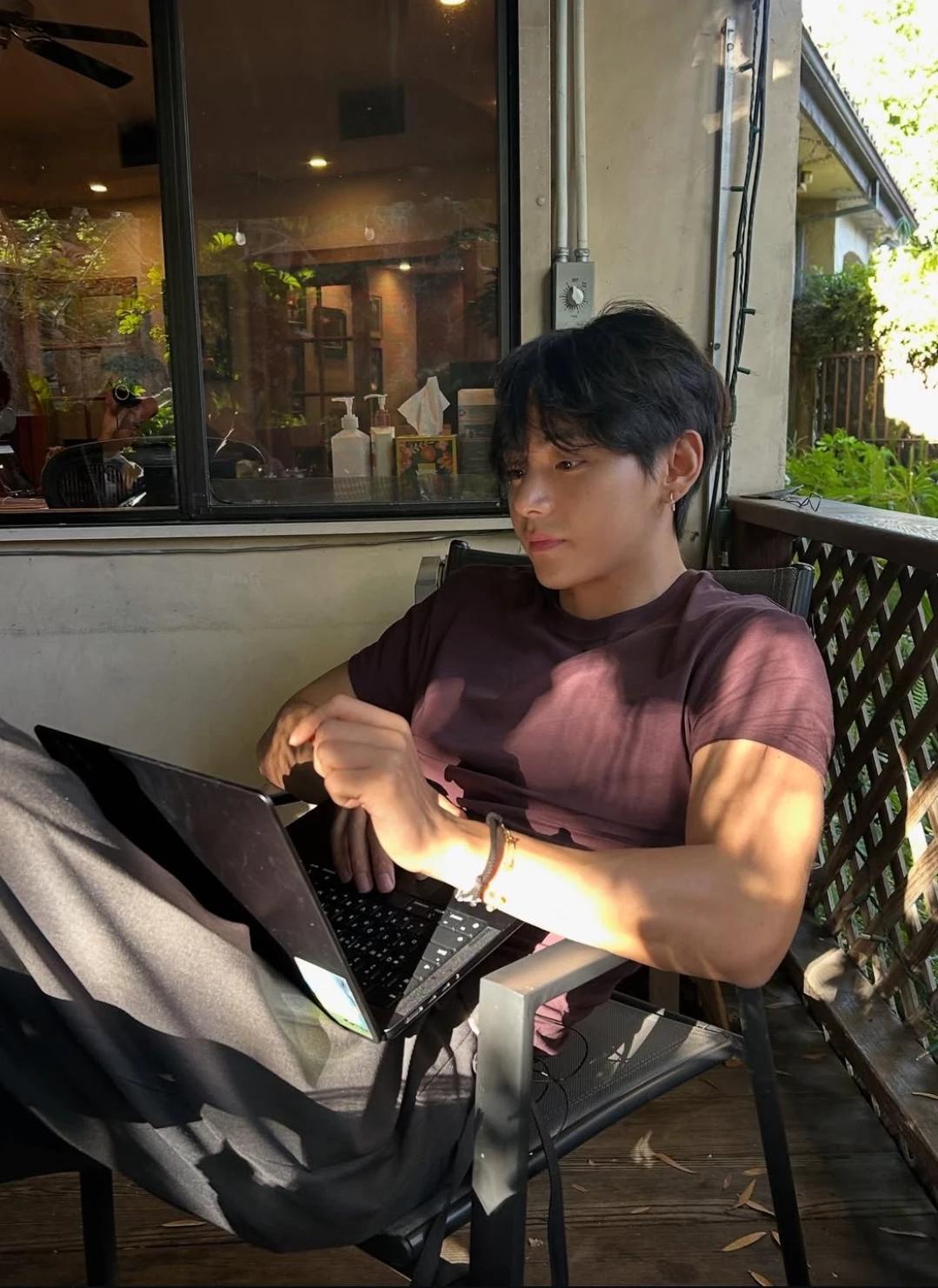 CEO Kim Taehyung thumbnail