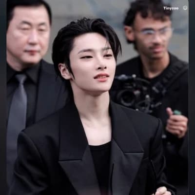 Jeongin thumbnail