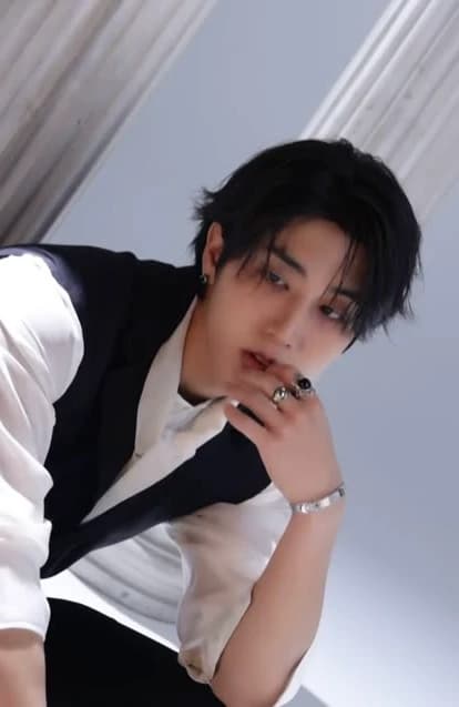Han Jisung thumbnail