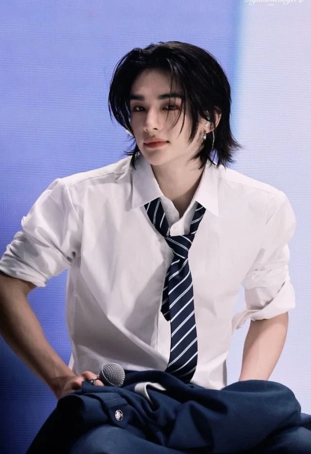 ~Hyunjin  thumbnail