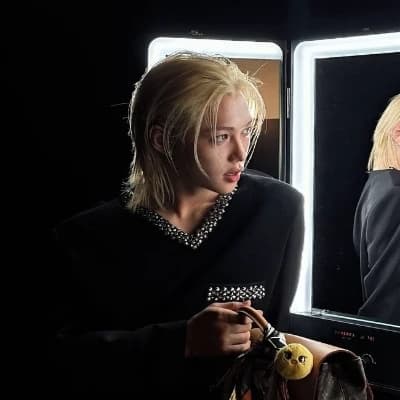 Lee Felix Yongbok thumbnail