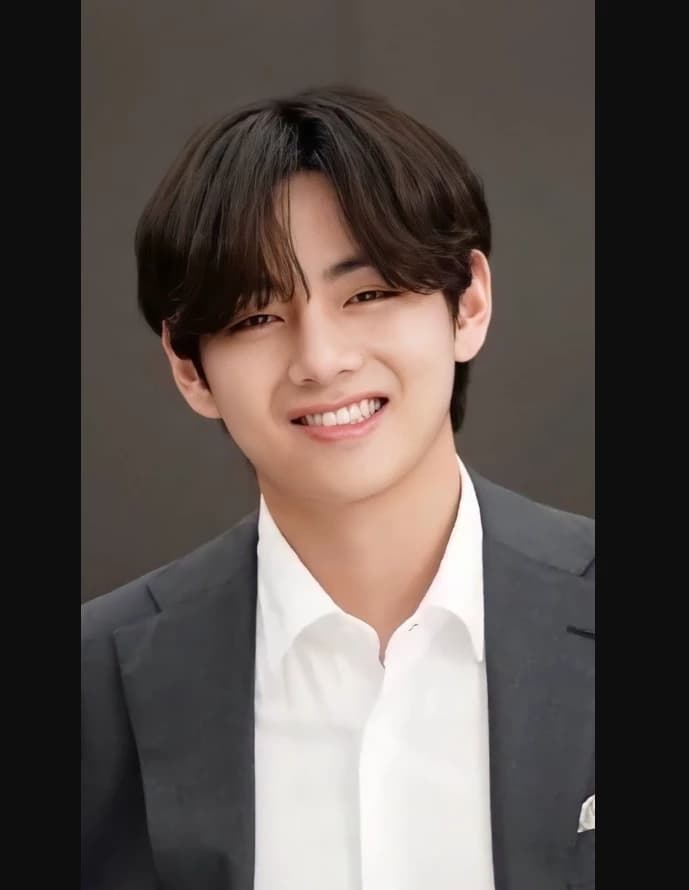taehyung [ a senior doctor ]  thumbnail