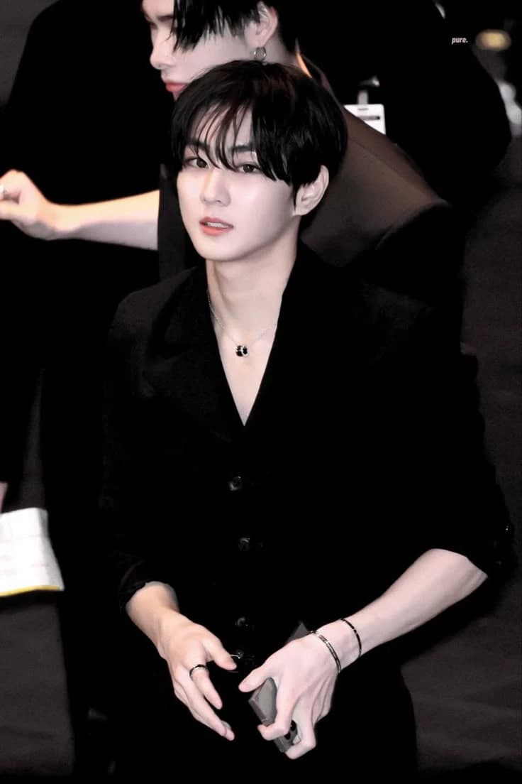 Jungwon thumbnail