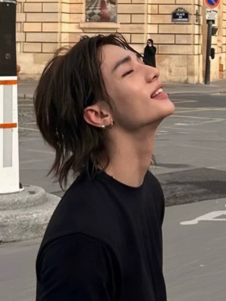 Hwang hyunjin thumbnail