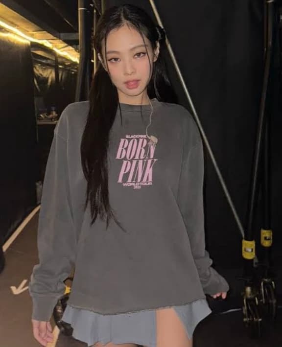 Jennie thumbnail