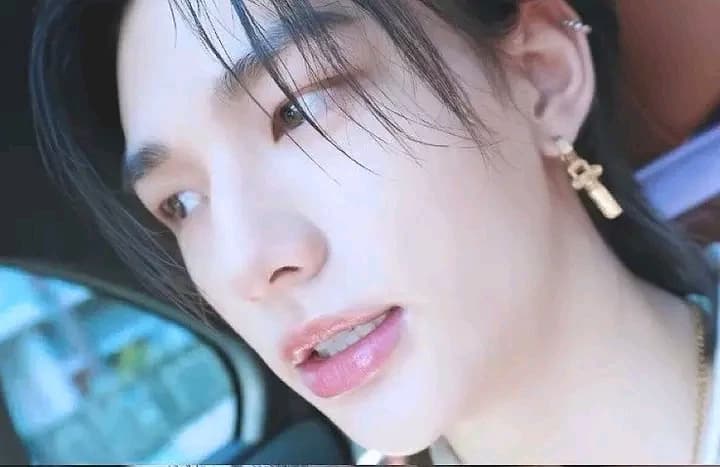 Hyunjin and his hater#1 thumbnail