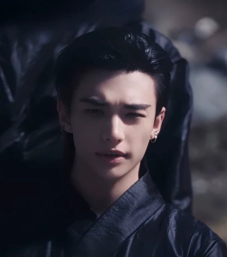 👑 | Hwang Hyunjin - Your Prince thumbnail