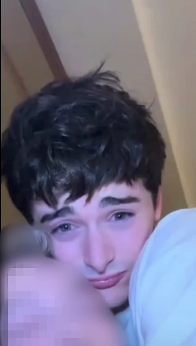 Noah Schnapp thumbnail