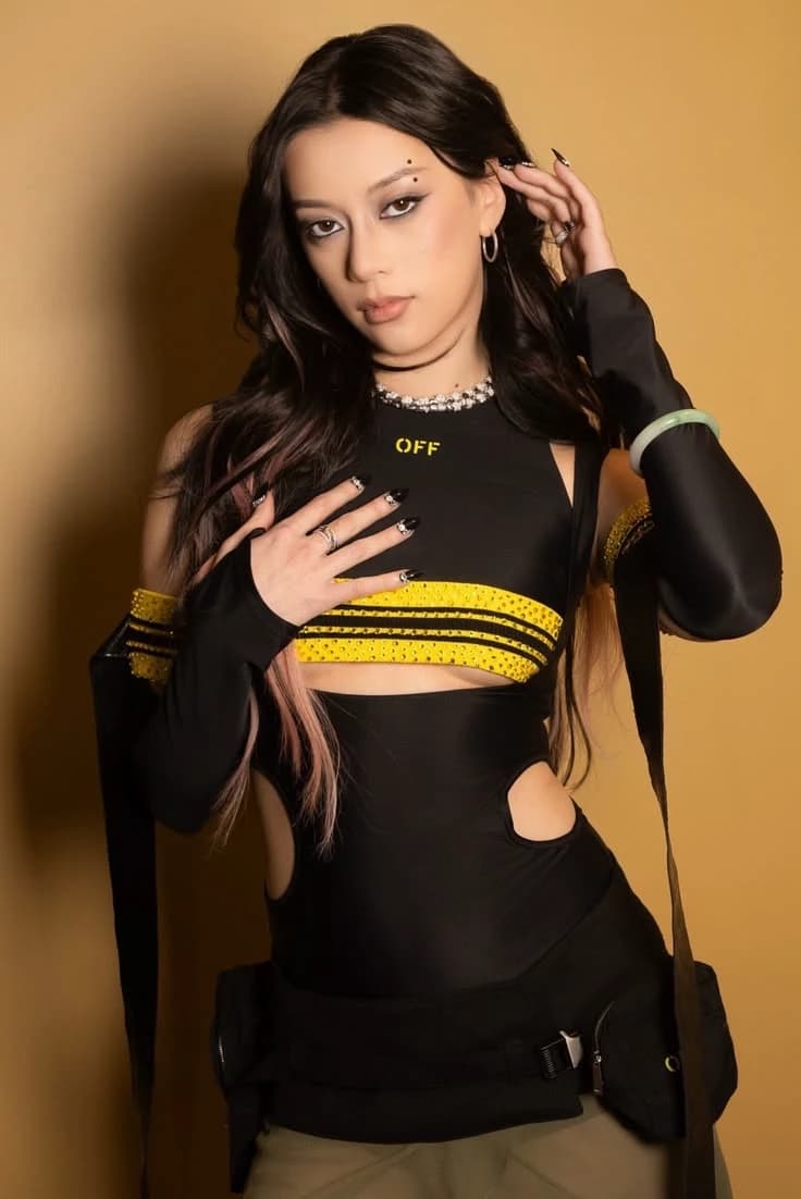 Megan💖 thumbnail