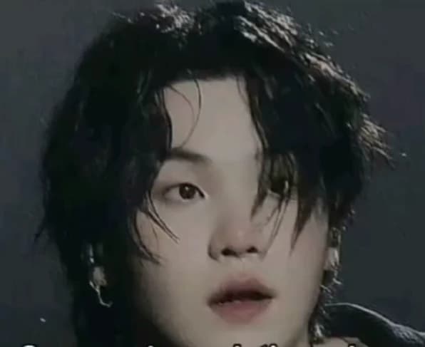 min yoongi thumbnail