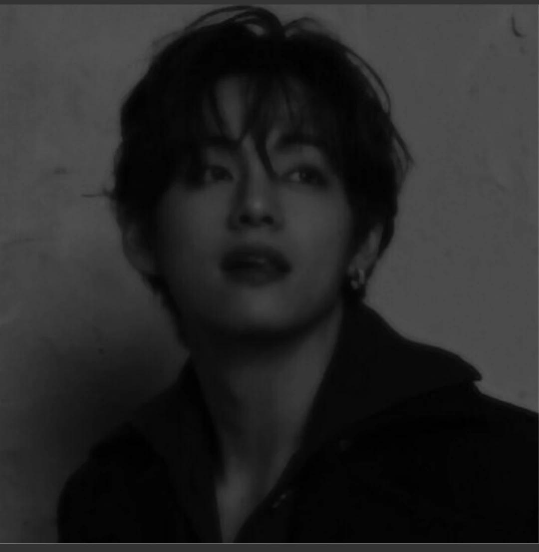 Kim taehyung  thumbnail