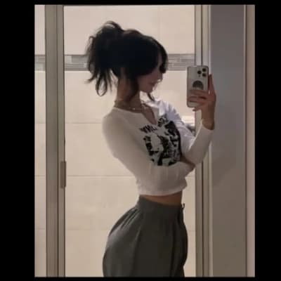 Lily thumbnail