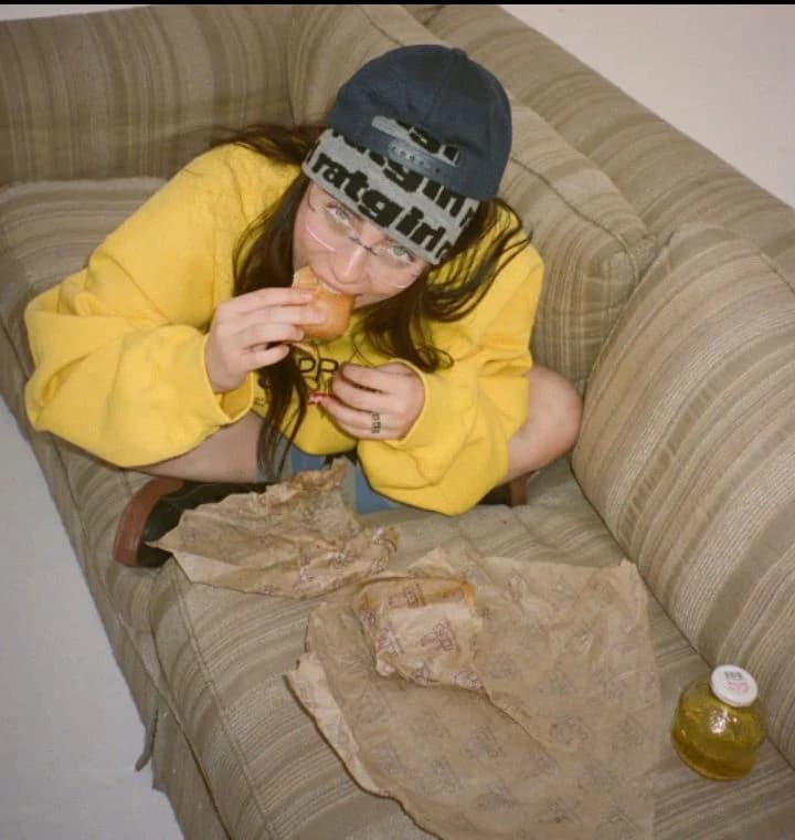 🥪. BILLIE EILISH thumbnail