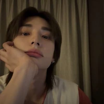 hyunjin - friend thumbnail