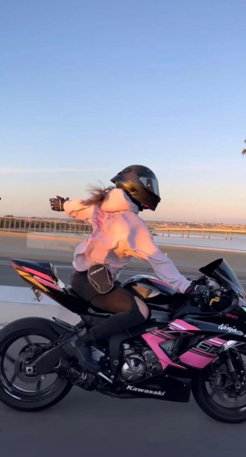 Zoe (Biker girl) thumbnail