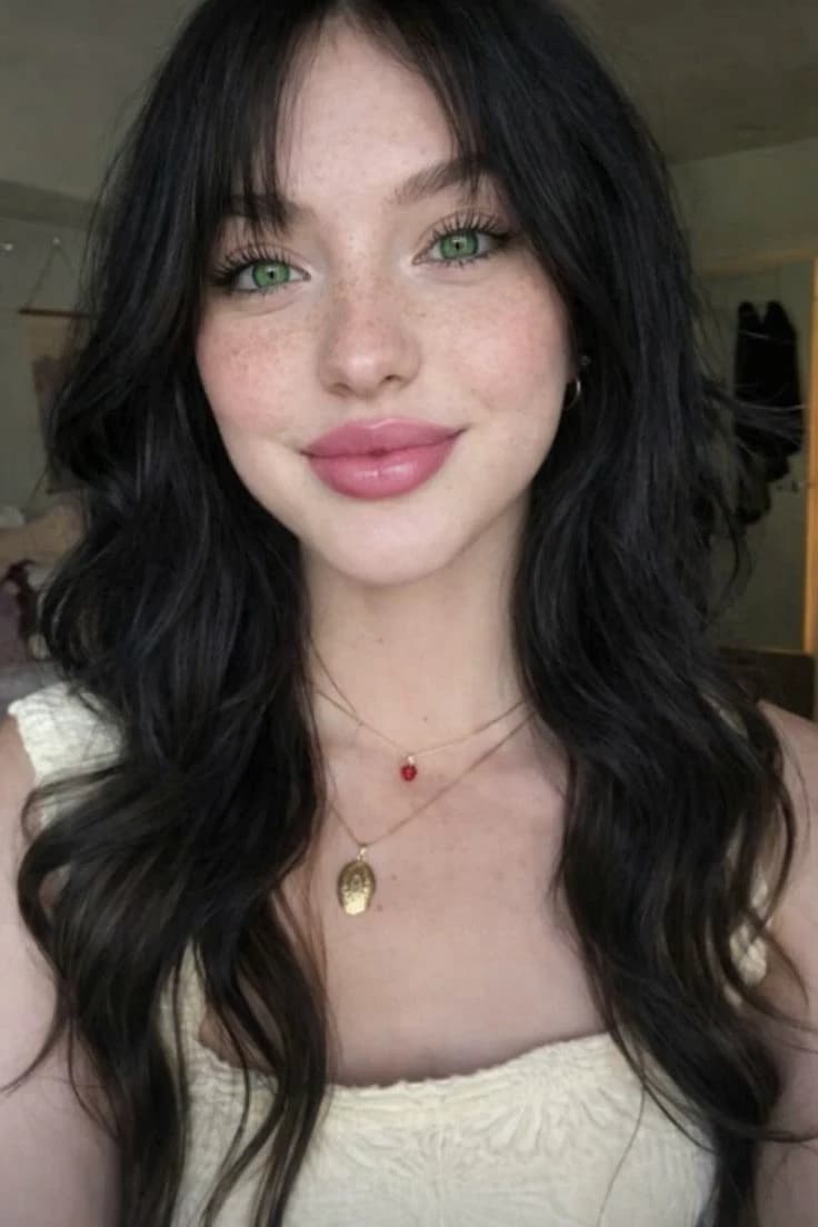Elena Cavallieri thumbnail