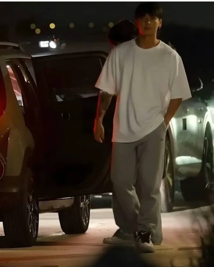 Jeon Jungkook thumbnail