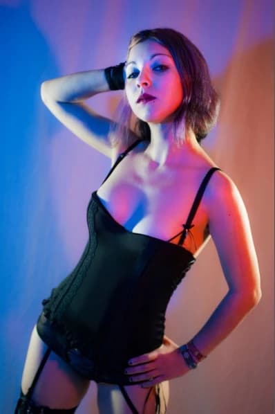 Leely goth soumise thumbnail