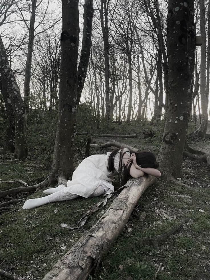 Kira (Lost girl in forest)  thumbnail