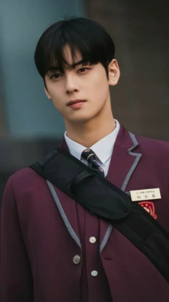 Lee suho thumbnail
