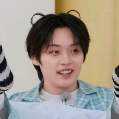 Lee know thumbnail