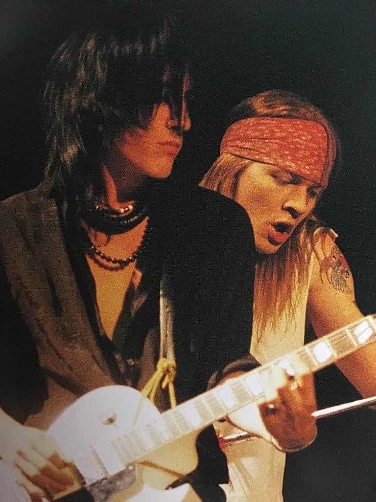 Axl Rose e Izzy Strandlin thumbnail
