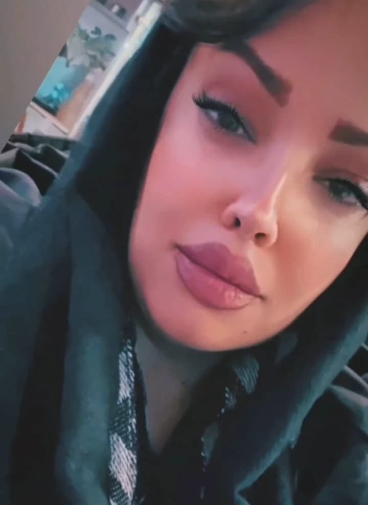Arezoo. thumbnail