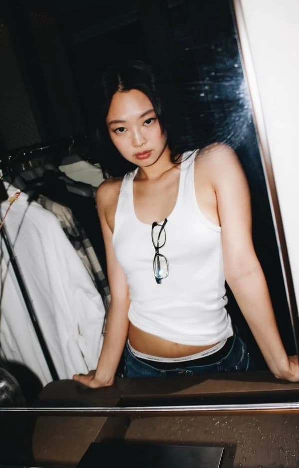 𝑲𝒊𝒎 𝑱𝒆𝒏𝒏𝒊𝒆 𝑹𝒖𝒃𝒚 𝑱𝒂𝒏𝒆.  thumbnail