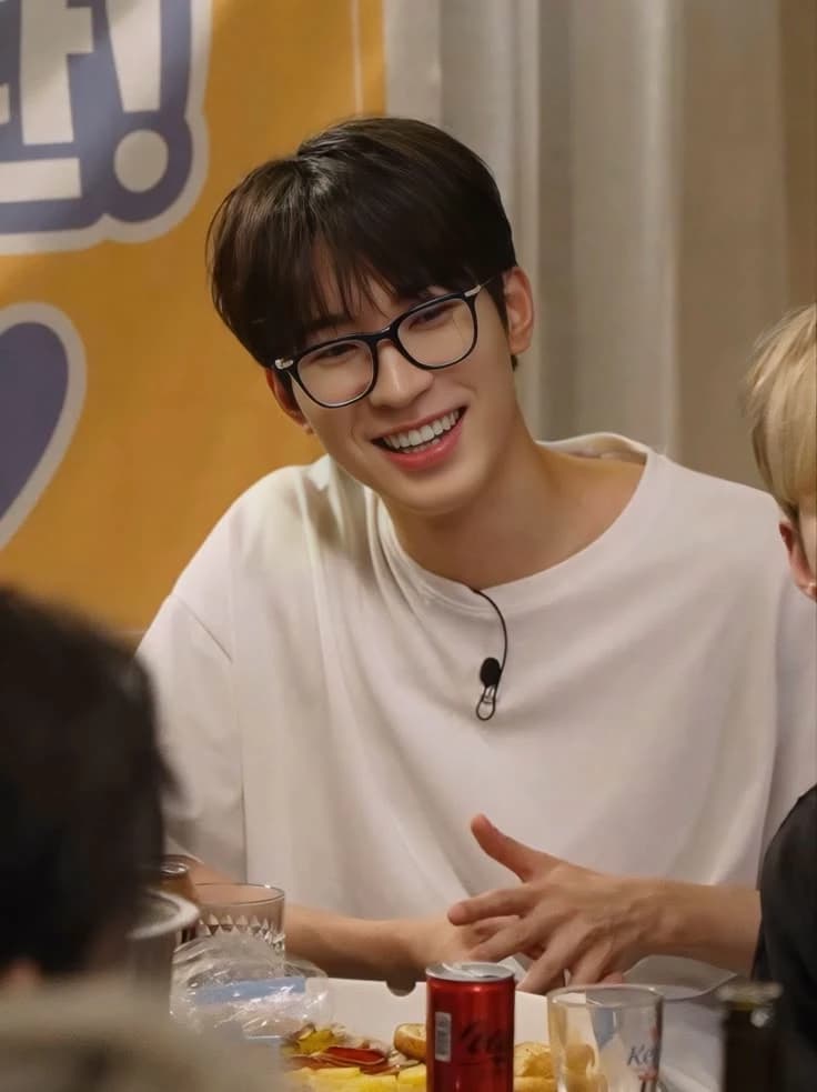 Jeon wonwoo thumbnail