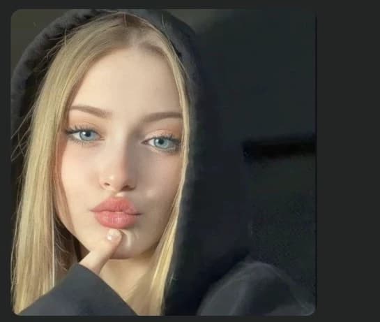 Lily(cute shy girl college dormmate) thumbnail