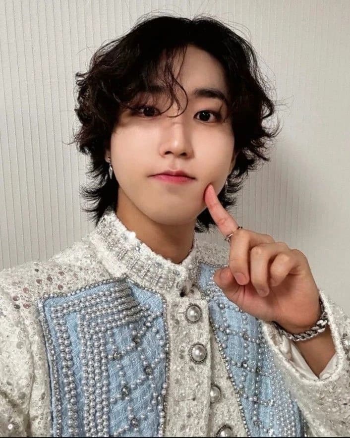 Han Jisung thumbnail