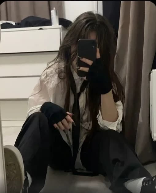 Zara thumbnail